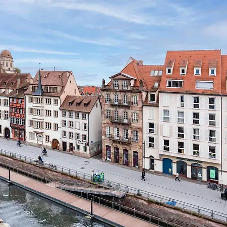 Апартаменты Nid Cosy Au Centre Ville, Vue Magique Cathedrale