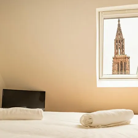 Nid Cosy Au Centre Ville, Vue Magique Cathedrale Апартаменты